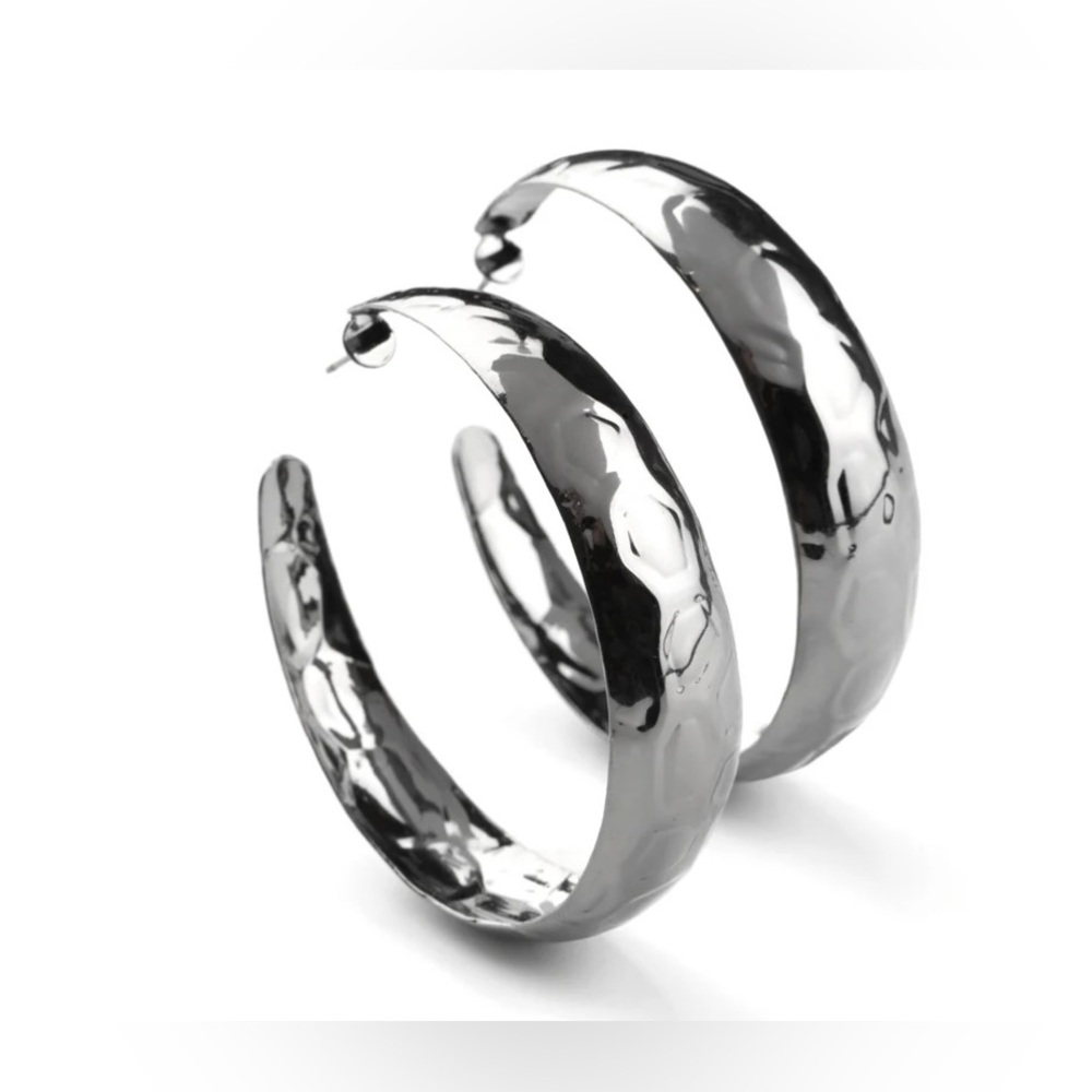Passion Danity Black Hoop Earrings